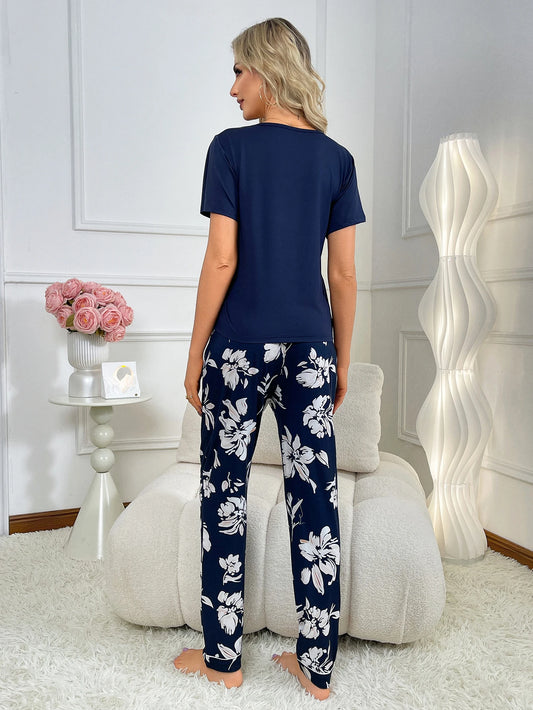 Women’s Pajama Set – Short Sleeve Solid Top & Printed Pants